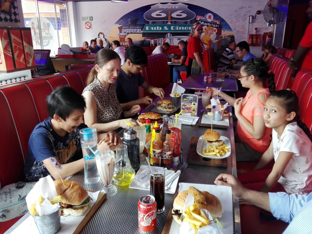 Mustang Sally's Pub & Diner