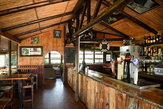 Ziggy's R&R Bar showcase 1