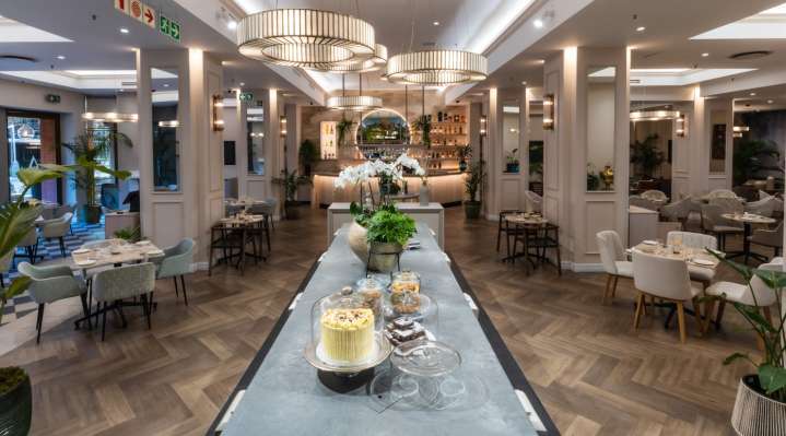 Aduna Bistro