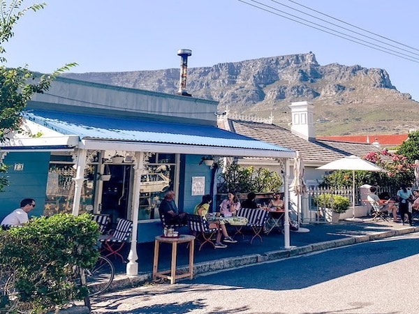 The Blue Café showcase 1