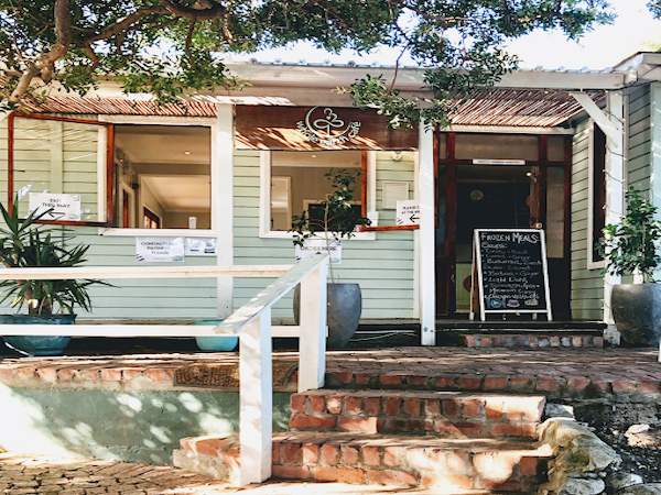 Whole Earth Café showcase 1