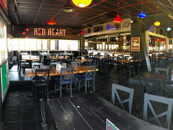 Zappas Restaurant showcase 1
