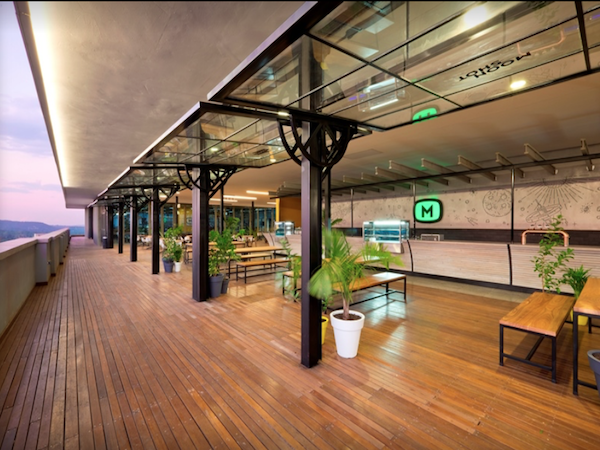 Moonshot Café