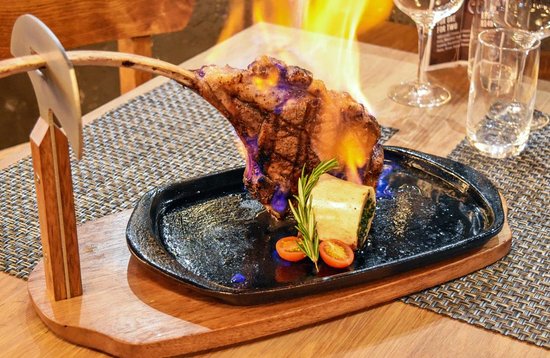 Jackson and Black Grill & Pizzeria | PAARL