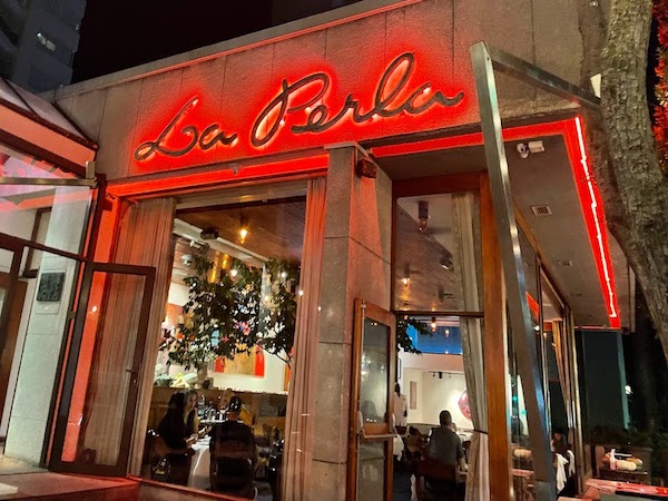 La Perla (Sea Point) showcase 1