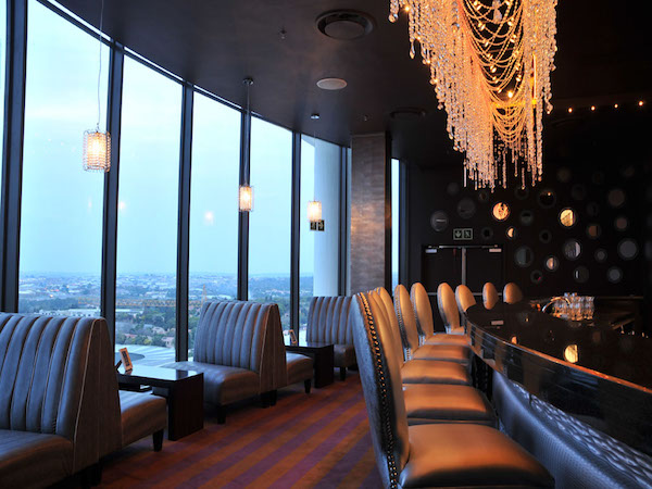 Skye Bar @ The Holiday Inn (Sandton)
