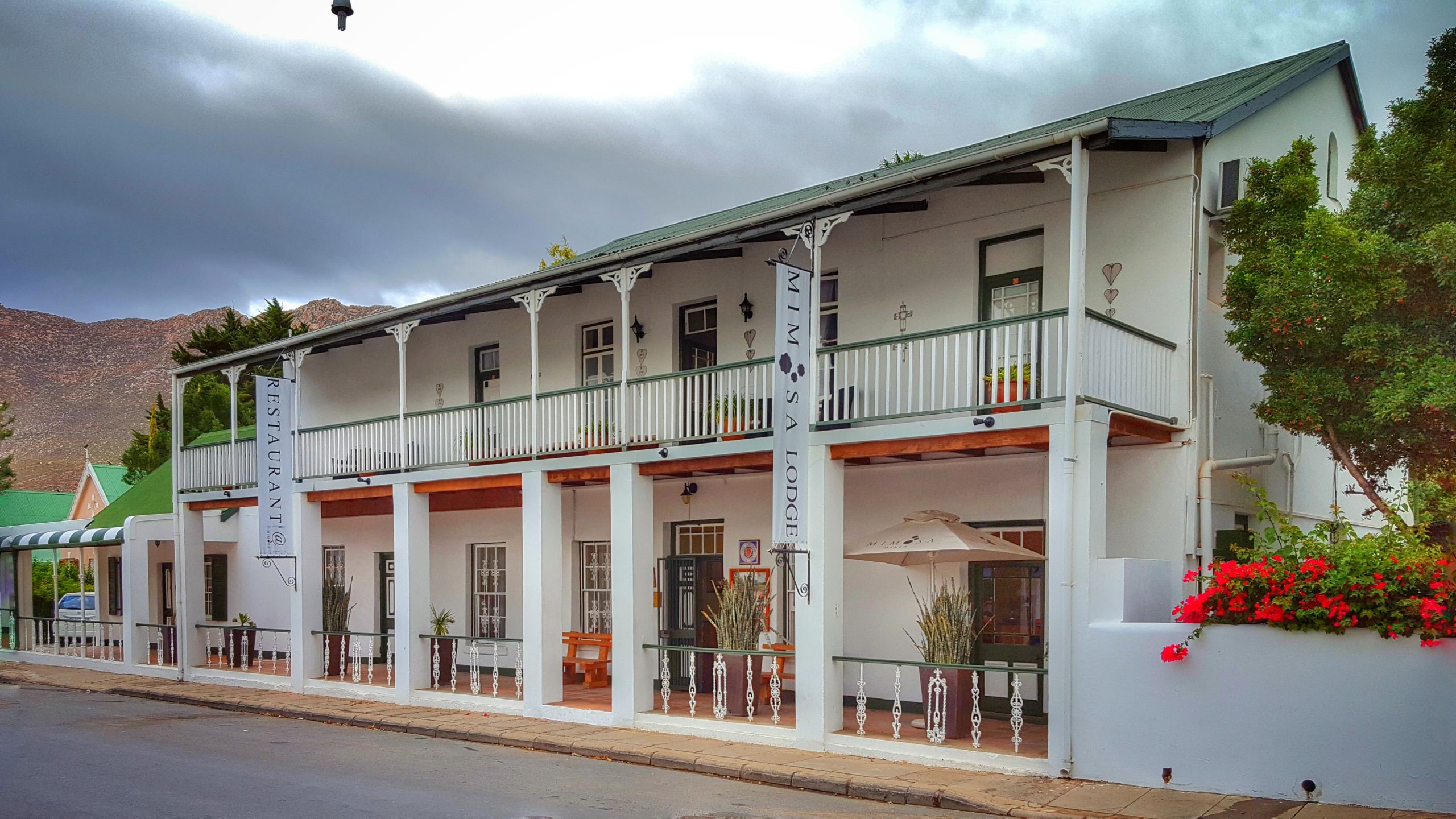 Mimosa Lodge