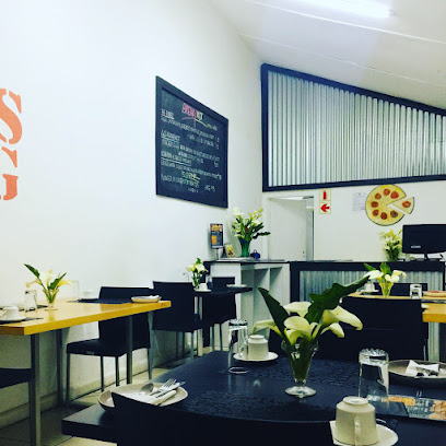 Smiley's Darling Diner showcase 1