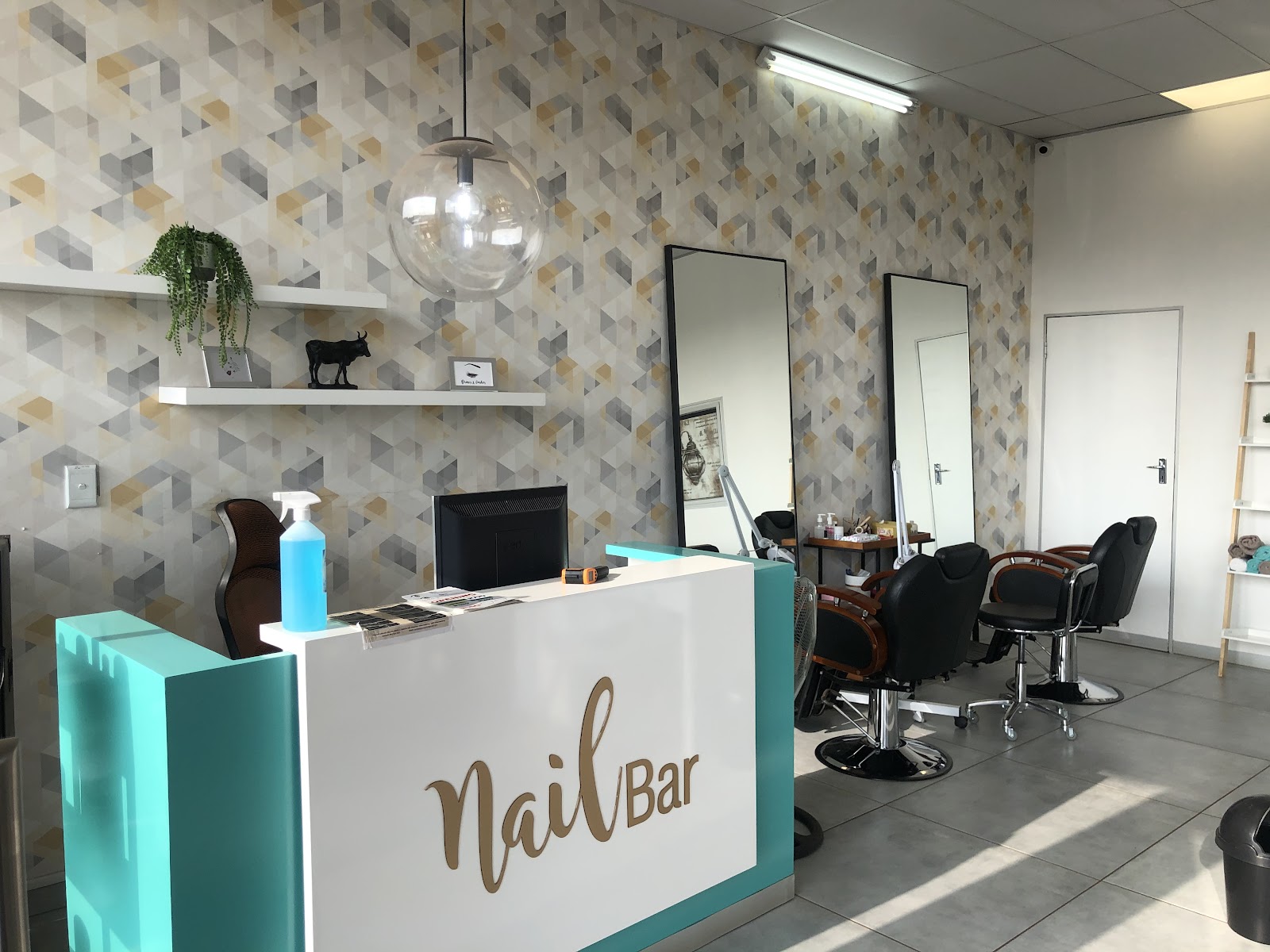 Nail Bar showcase 1
