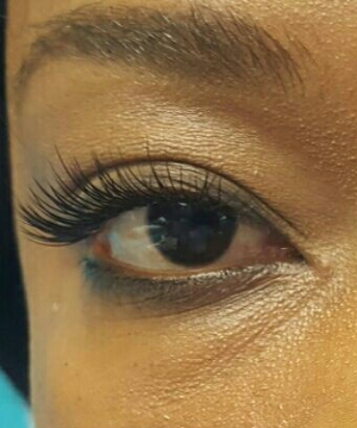 Lashed showcase 1