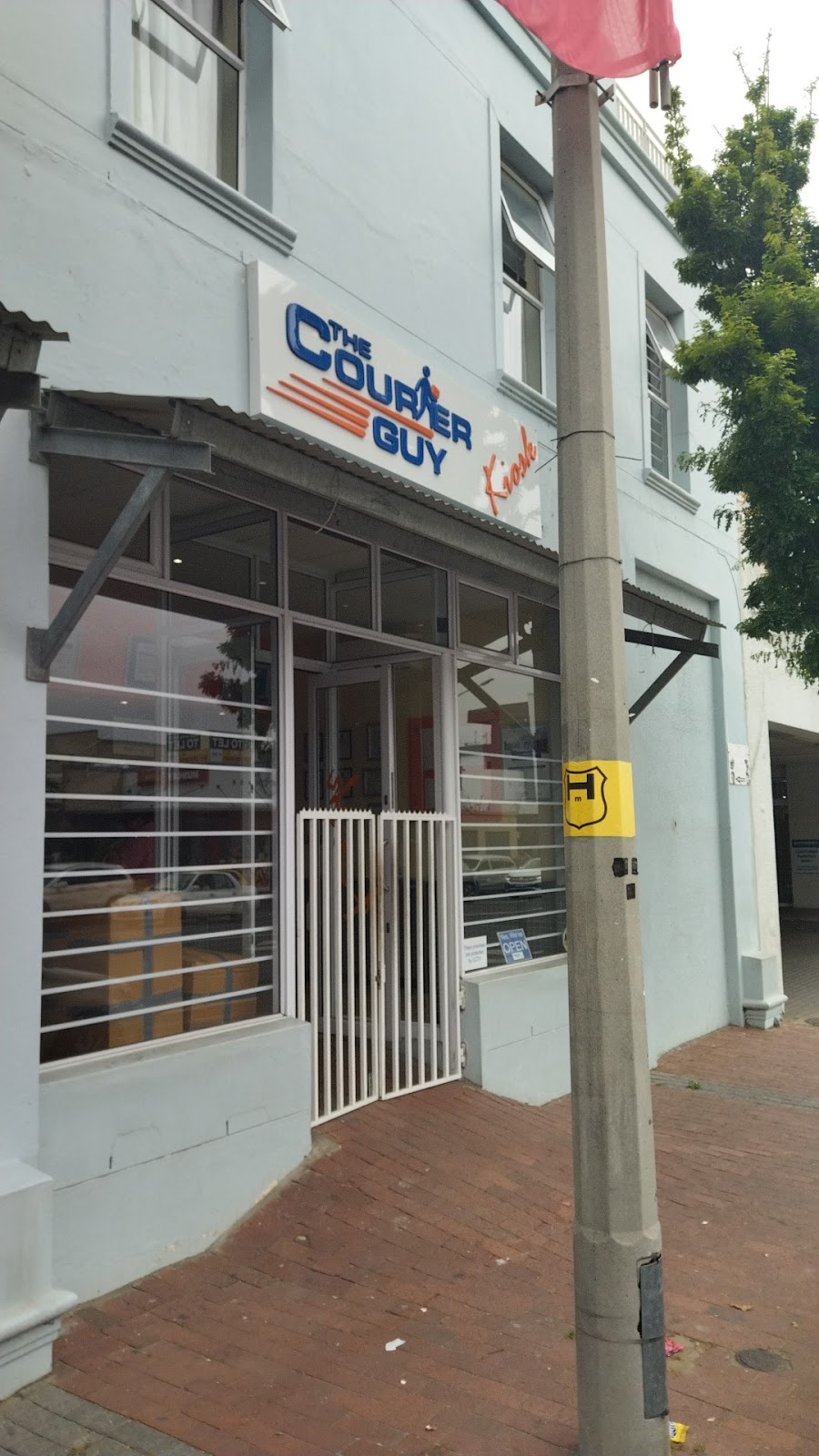 The Courier Guy - Stellenbosch Kiosk showcase 1
