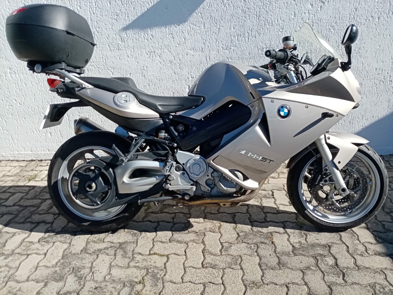 2009 BMW F