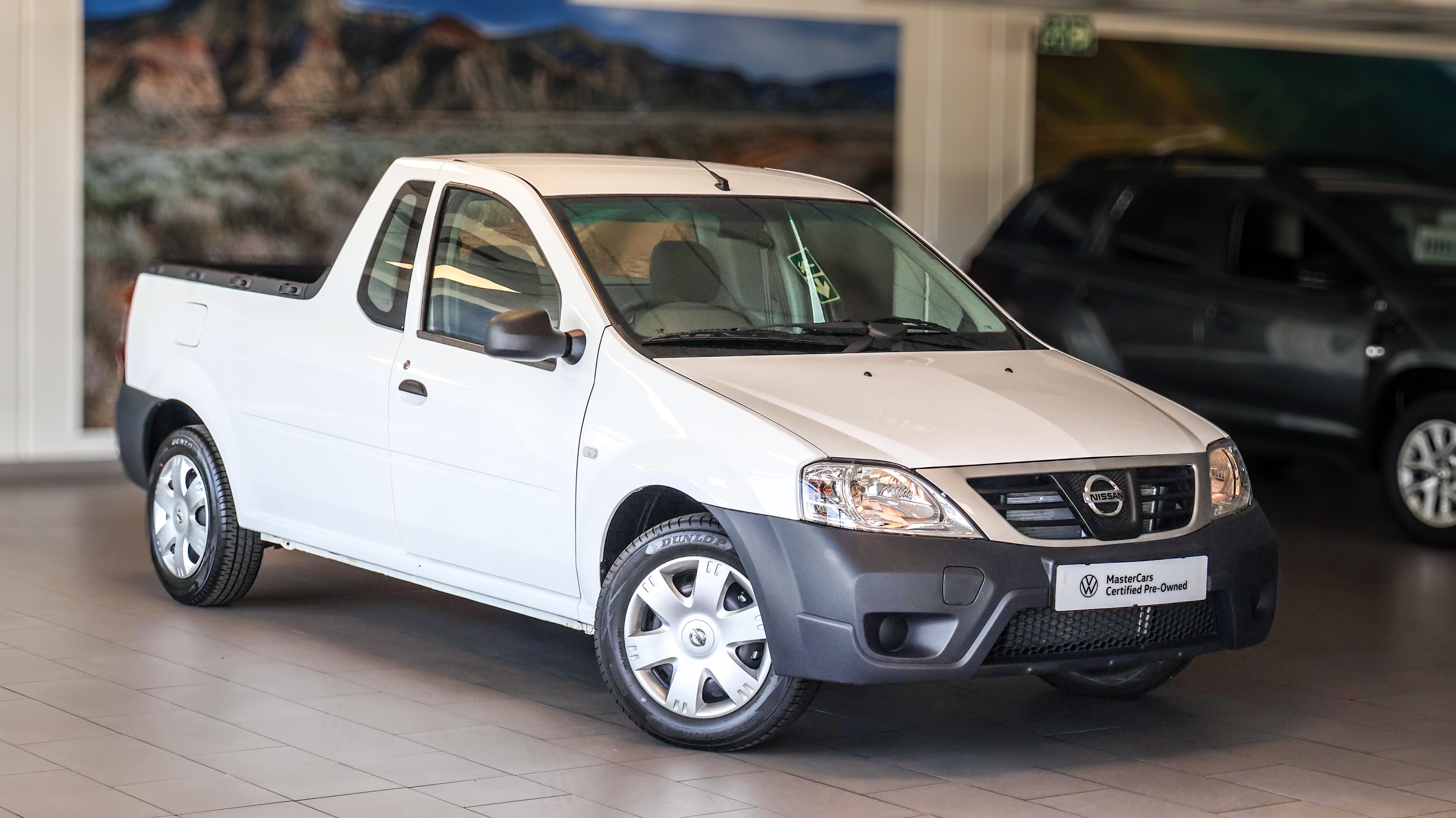 2024 Nissan NP200
