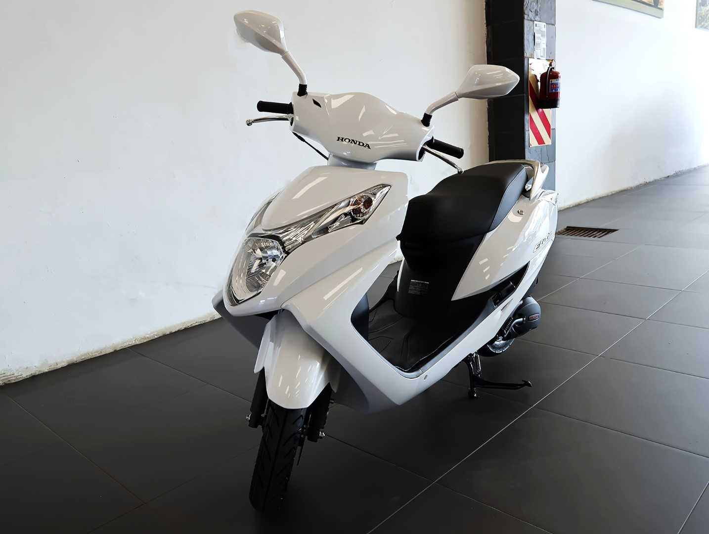 2025 Honda Motorcycles Elite